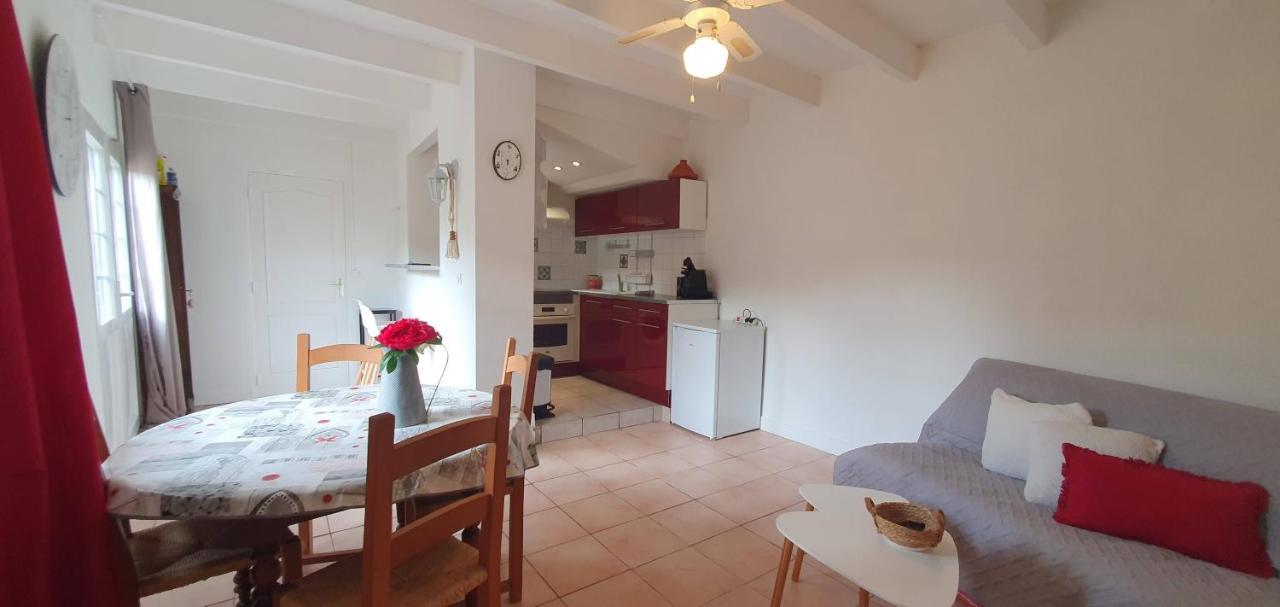 Un Petit Coin De France : A Cote De La Cite Medievale Apartment Carcassonne Bagian luar foto