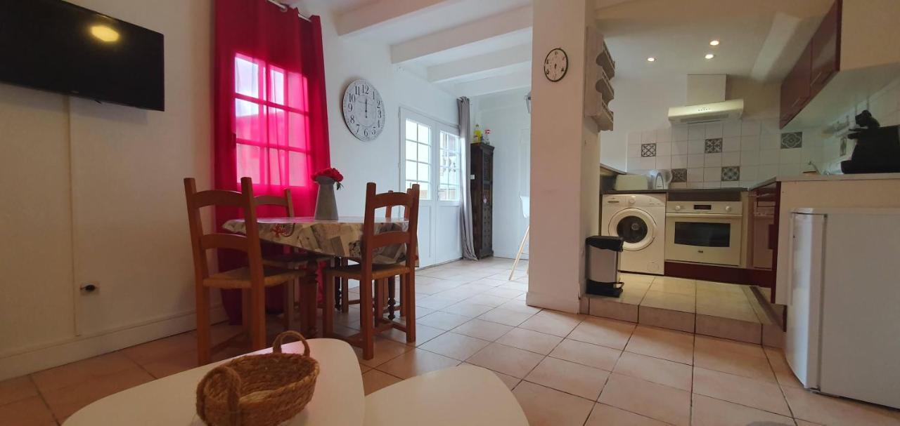 Un Petit Coin De France : A Cote De La Cite Medievale Apartment Carcassonne Bagian luar foto