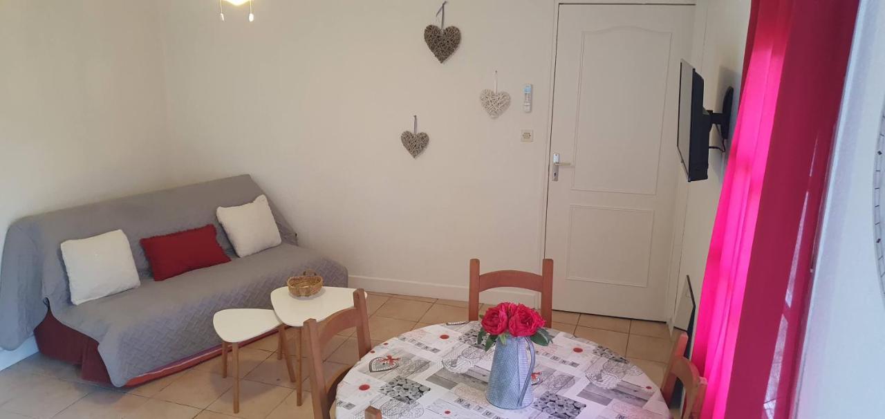 Un Petit Coin De France : A Cote De La Cite Medievale Apartment Carcassonne Bagian luar foto