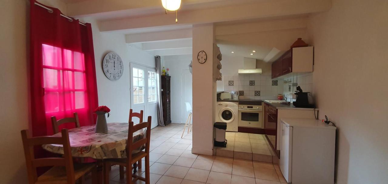 Un Petit Coin De France : A Cote De La Cite Medievale Apartment Carcassonne Bagian luar foto